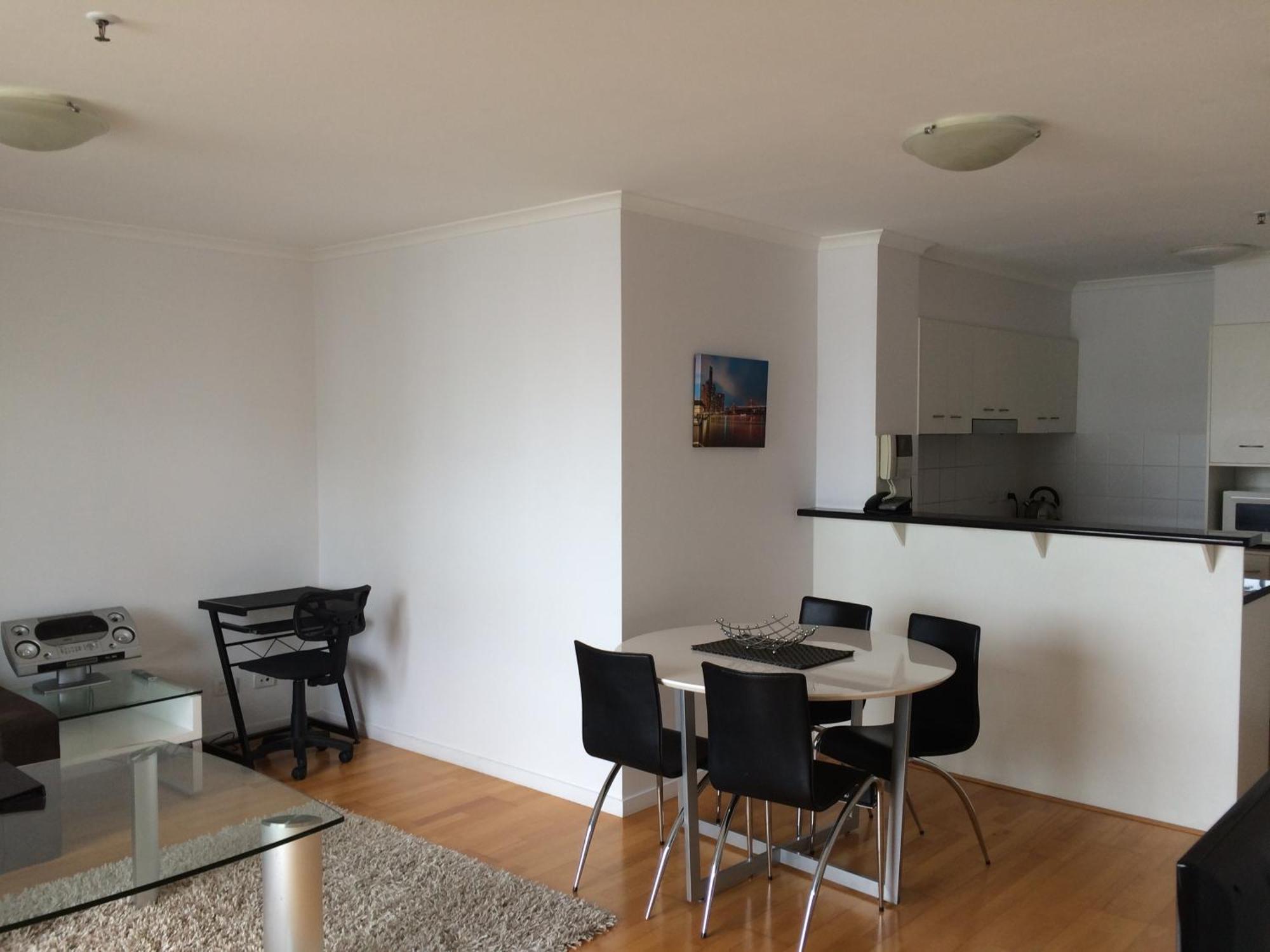 בריסביין Frisco Apartments חדר תמונה