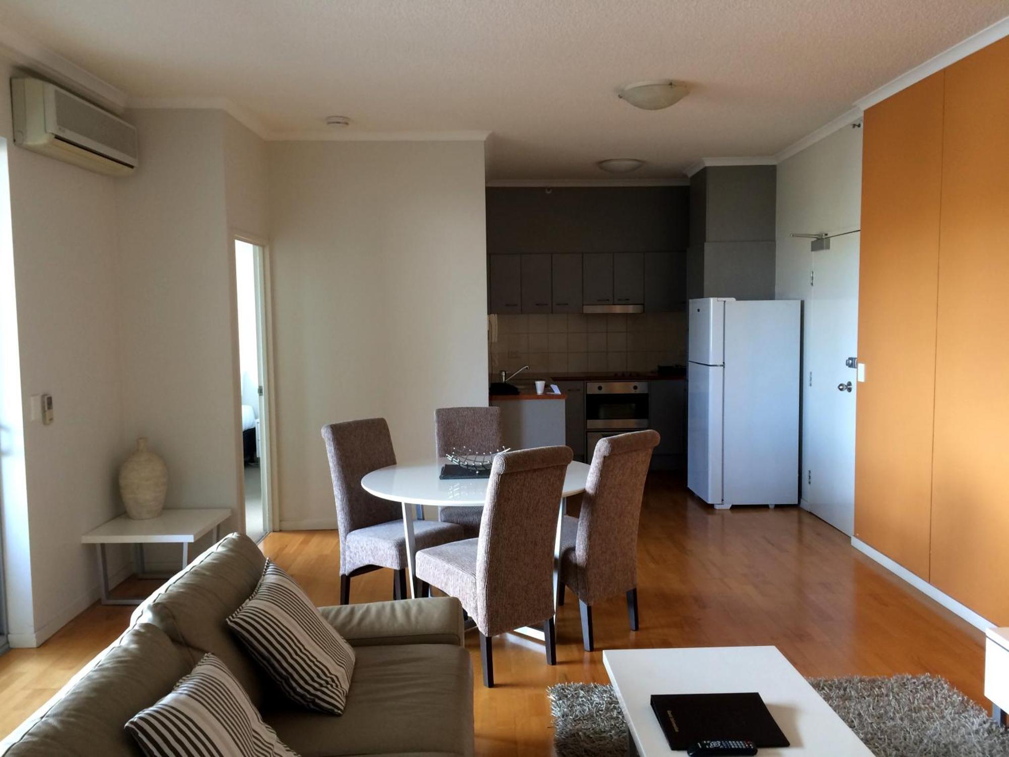 בריסביין Frisco Apartments חדר תמונה
